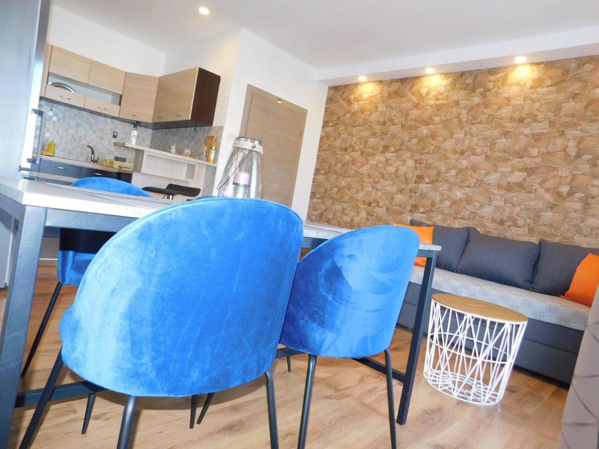 Jacky Apartment / Sea View Makarska Exteriör bild